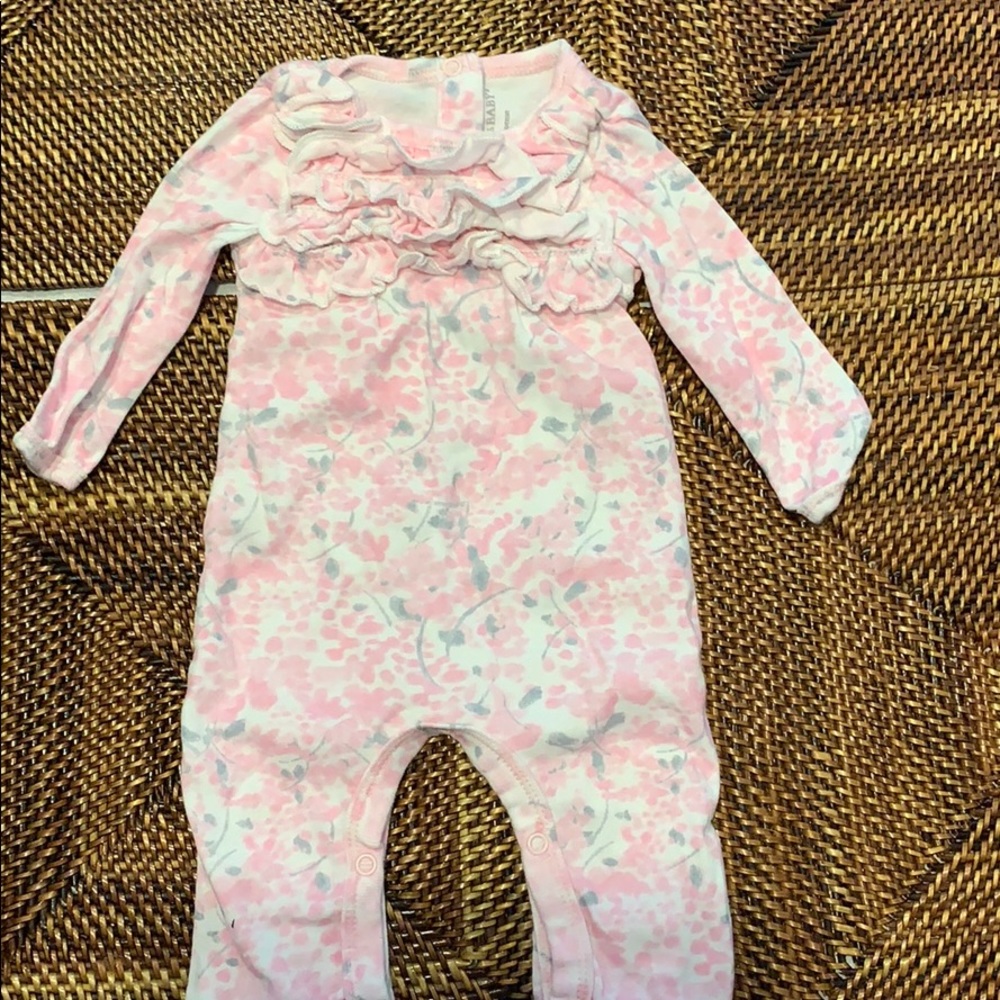 Newborn outfit